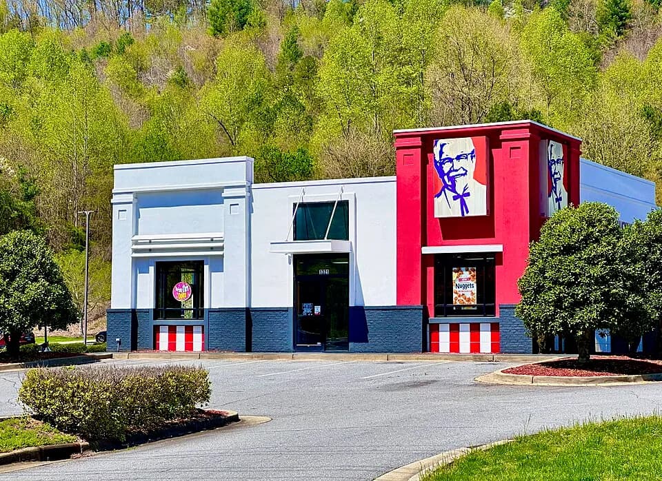 #4 KFC — Top 10 Best Fast Food Chains in the World