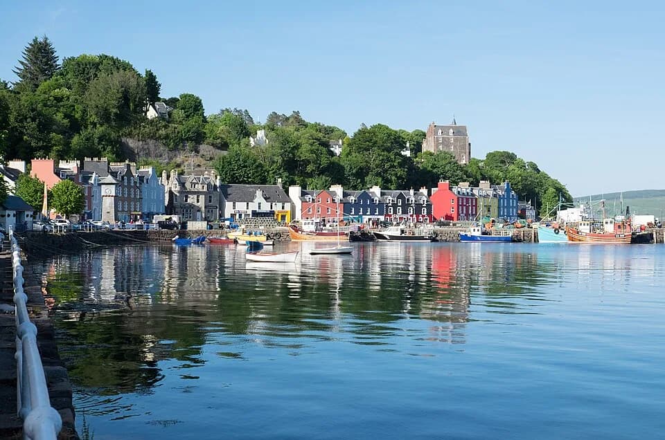 #6 Tobermory — Top 10 Charming Coastal Towns in the UK for 2026