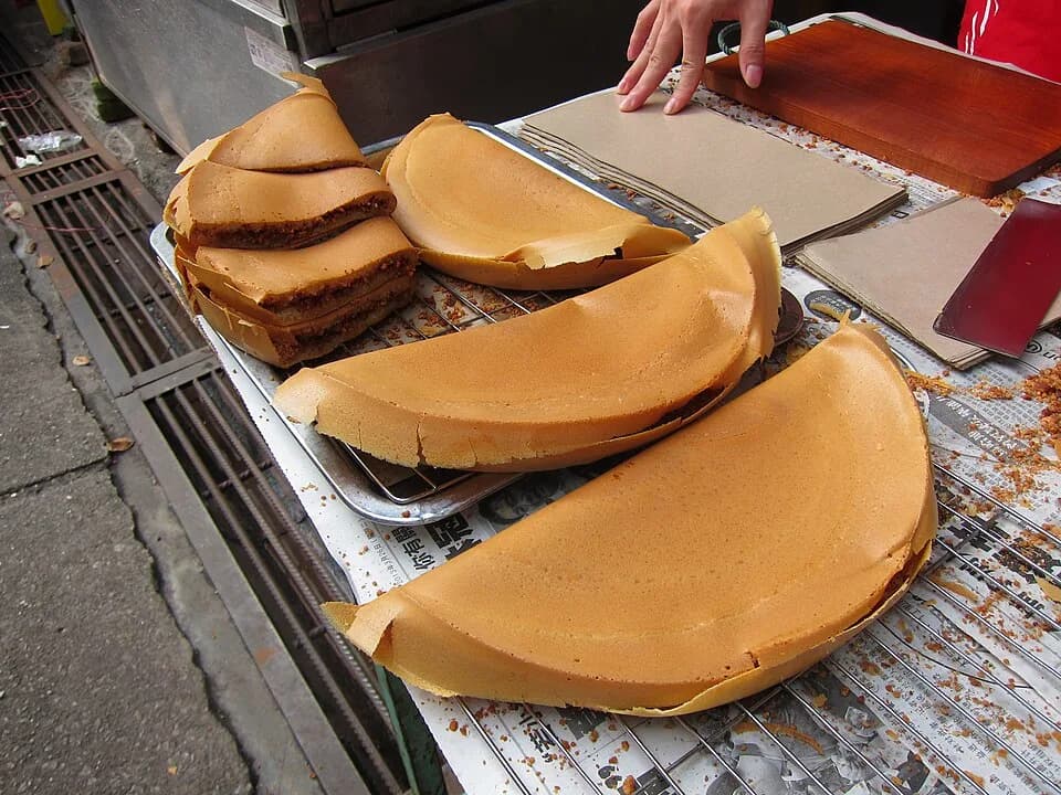 #6 Apam Balik — Top 10 Malaysian Desserts & Kuih in 2026
