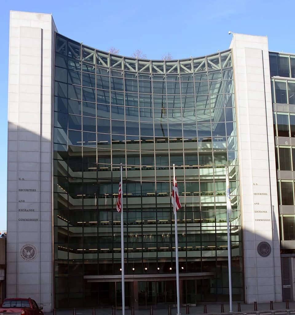 #1 Securities and Exchange Commission (SEC) — Top 10 US Financial Regulators and Their Mandates