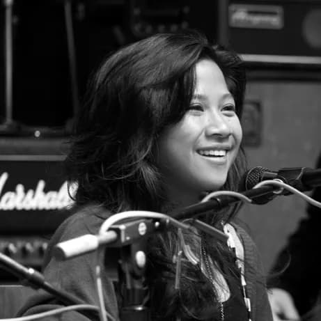 #7 Zee Avi — Top 10 Malaysian Music Acts of All Time