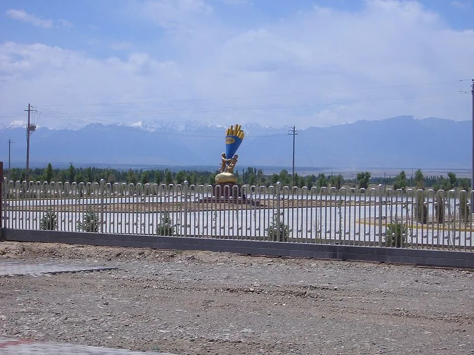 #7 Zhangye — Top 10 Chinese Silk Road Cities