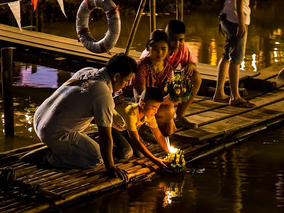 #2 Loy Krathong — Top 10 Thai Festivals & Events in 2026