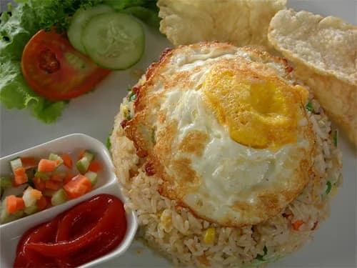 #3 Nasi Goreng — Top 10 Indonesian Street Foods in 2026
