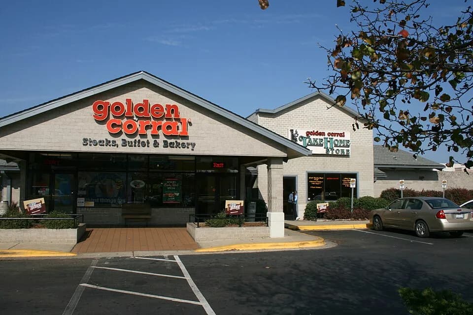 #5 Golden Corral — Top 10 Worst Chain Restaurant Menus