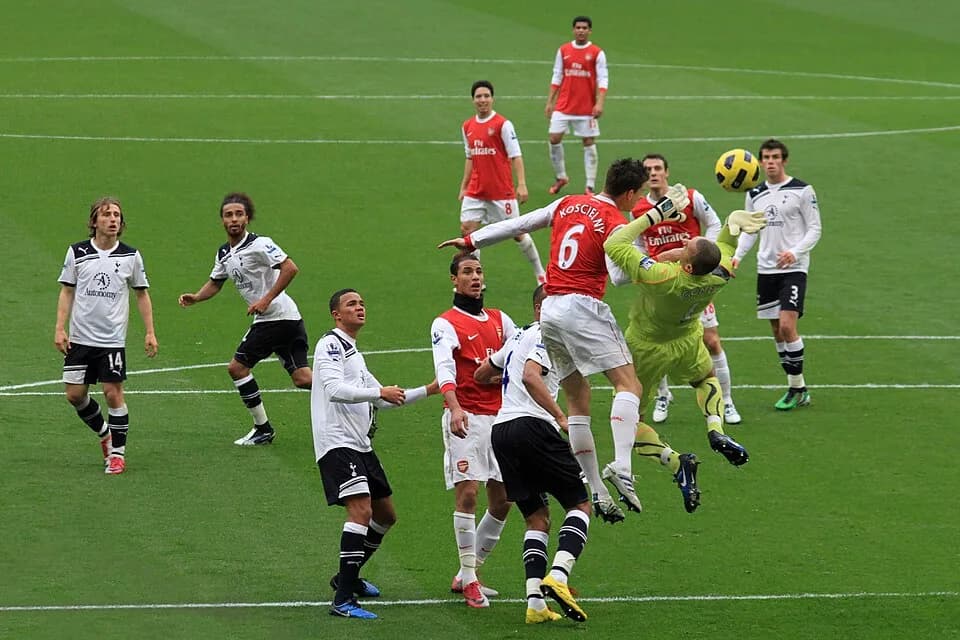 #9 North London Derby — Arsenal vs Tottenham — Top 10 Football Derbies That Define the Sport