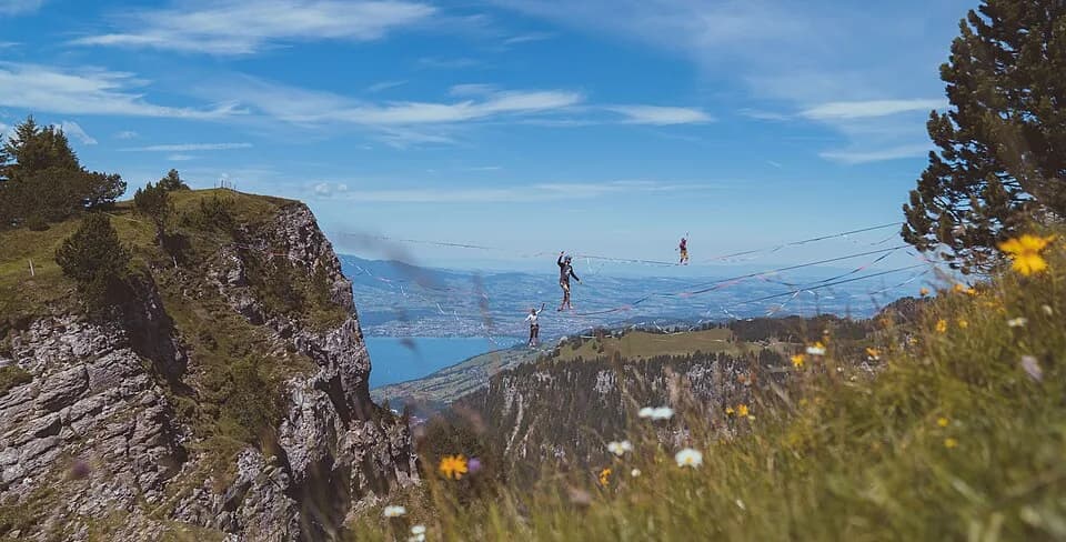 #9 Highlining (Slacklining) — Top 10 Most Extreme Sports in the World