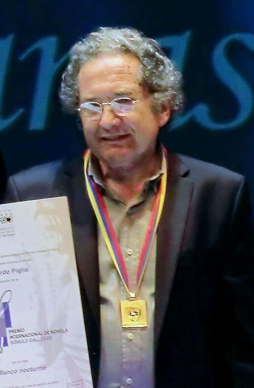 #8 Ricardo Piglia — Top 10 Argentine Writers & Literary Works
