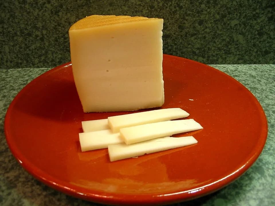 #2 Idiazábal — Top 10 Spanish Cheeses