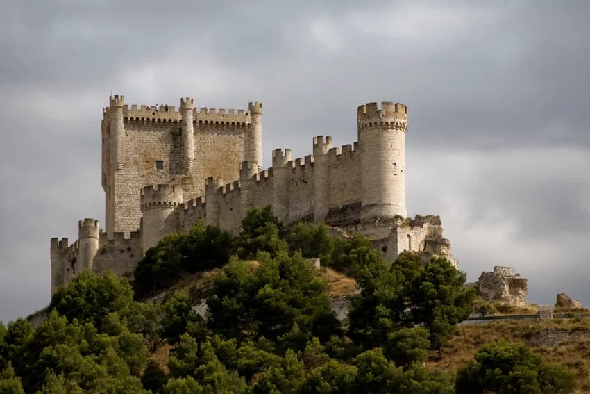 #8 Castillo de Peñafiel — Top 10 Castles in Spain