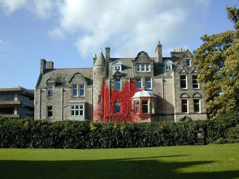 #10 University of St Andrews — Top 10 Universities in the UK 2026