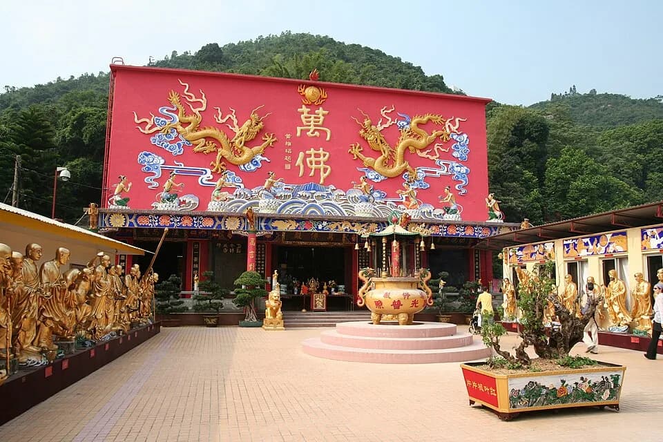 #6 Ten Thousand Buddhas Monastery — Top 10 Temples in Hong Kong to Visit in 2026 (Iconic & Hidden Gems)