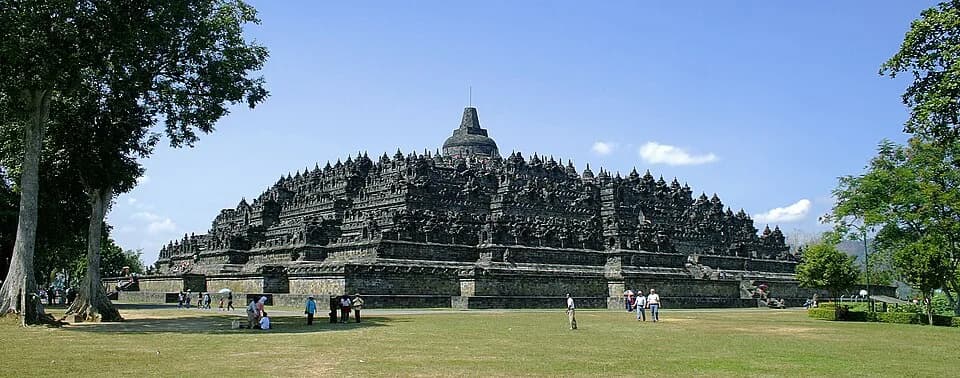 #1 Borobudur — Top 10 Indonesian Temples in 2026