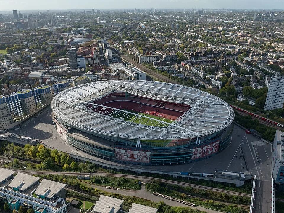 #6 Emirates Stadium — Top 10 Football Stadiums in the UK 2026