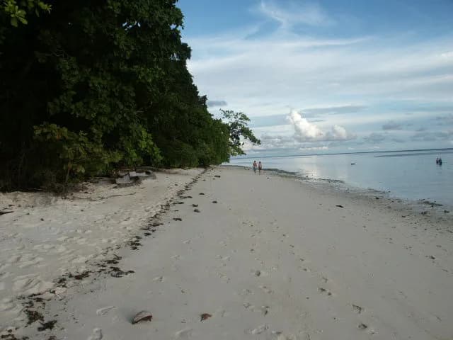 #1 Sipadan Island, Sabah — Top 10 Malaysian Beaches & Islands in 2026