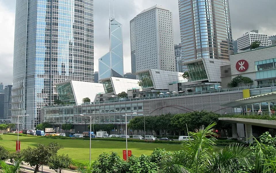 #2 IFC Mall — Top 10 Shopping Malls in Hong Kong (Ranked)