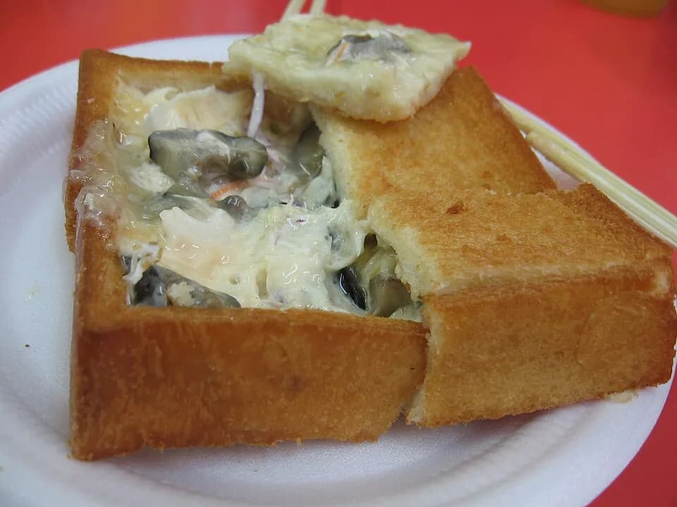 #5 Coffin Bread — Top 10 Taiwan Night Market Foods in 2026