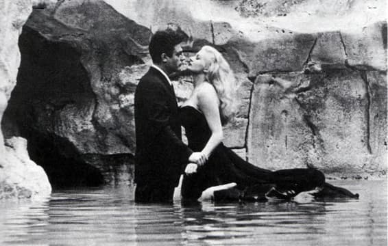 #1 La Dolce Vita (1960) — Top 10 Italian Films of All Time