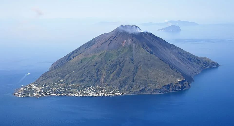 #8 Stromboli — Top 10 Italian Islands in 2026