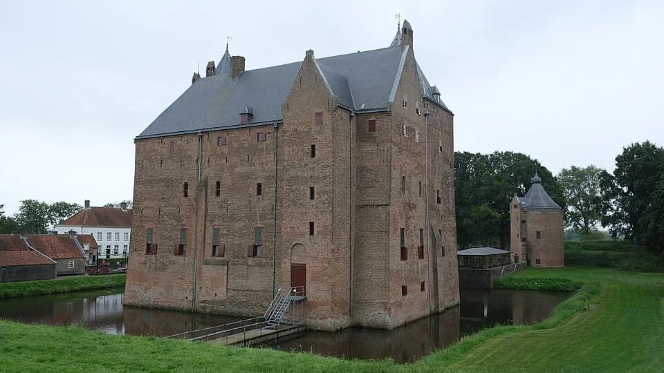 #4 Slot Loevestein — Top 10 Castles to Visit in the Netherlands 2026