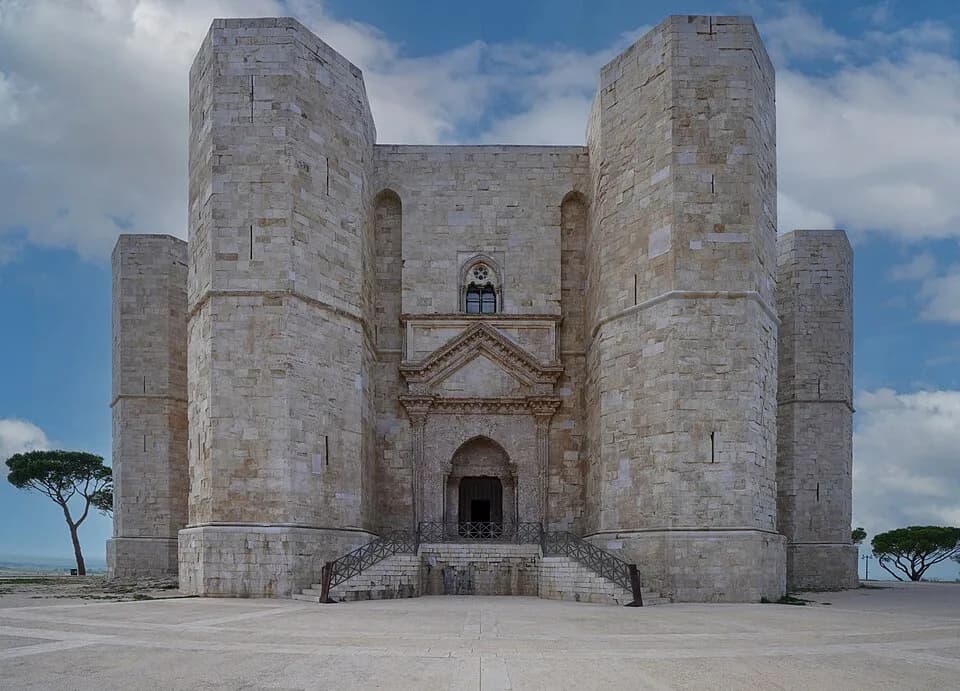 #1 Castel del Monte, Puglia — Top 10 Italian Castles in 2026