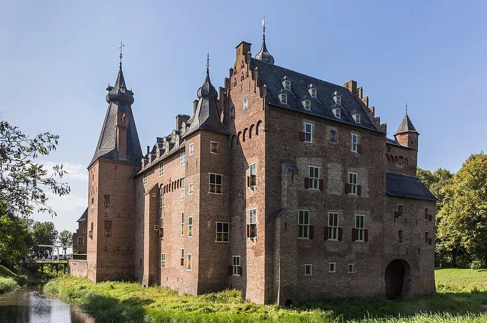 #3 Doorwerth Castle — Top 10 Castles to Visit in the Netherlands 2026