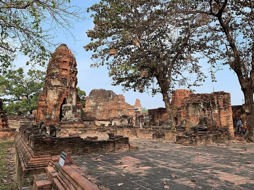#7 Wat Mahathat, Ayutthaya — Top 10 Thailand Temples in 2026