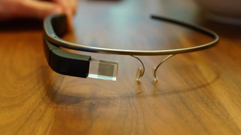 #7 Google Glass (As Fashion) — Top 10 Fashion Trends That Aged Like Milk (2026 Edition)