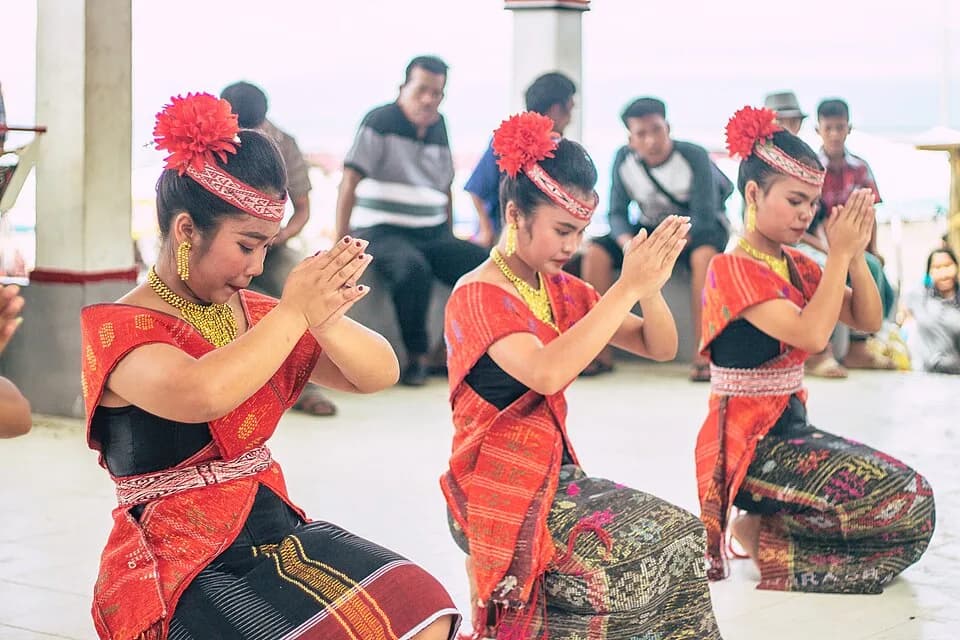 #7 Tor-Tor Dance — Top 10 Indonesian Traditional Dances in 2026