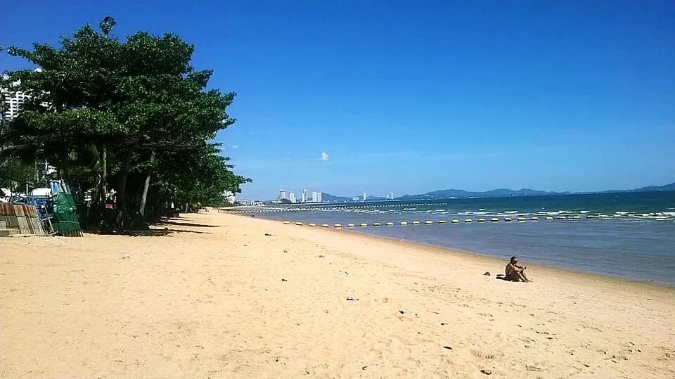 #5 Jomtien Beach — Top 10 Things to Do in Pattaya in 2026