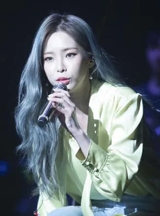 #5 Heize — Top 10 Korean Female Solo Artists 2026