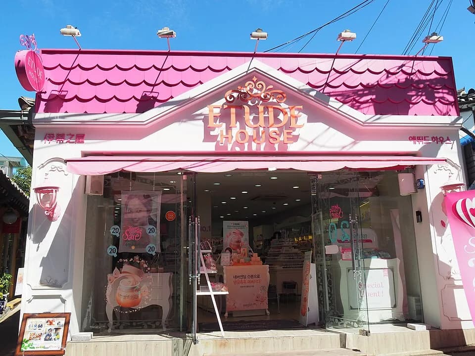 #7 Etude House — Top 10 Korean Skincare Brands (K-Beauty)