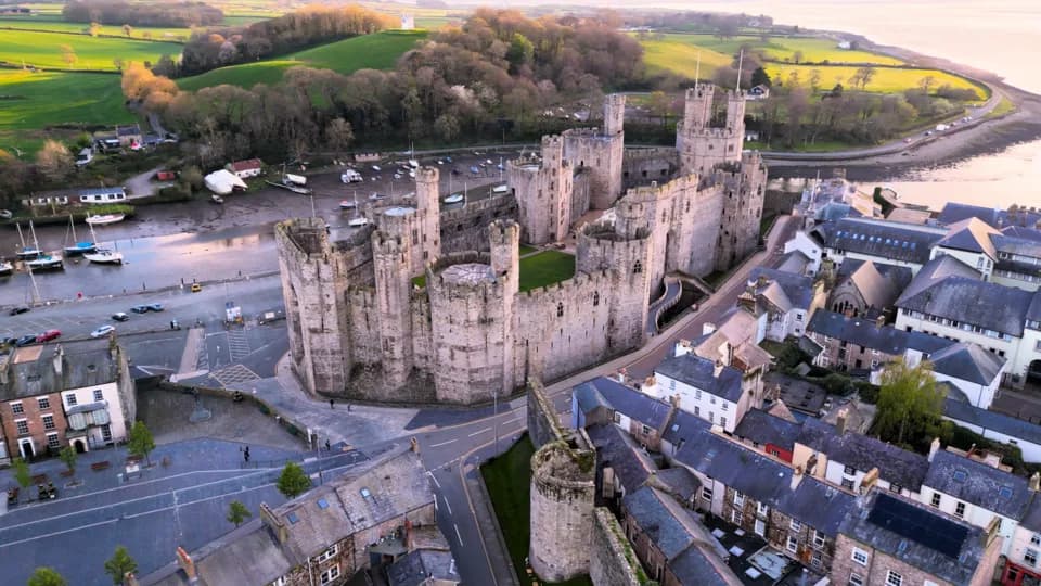 #5 Caernarfon Castle — Top 10 Castles to Visit in the UK 2026 – Must‑See Historic Sites