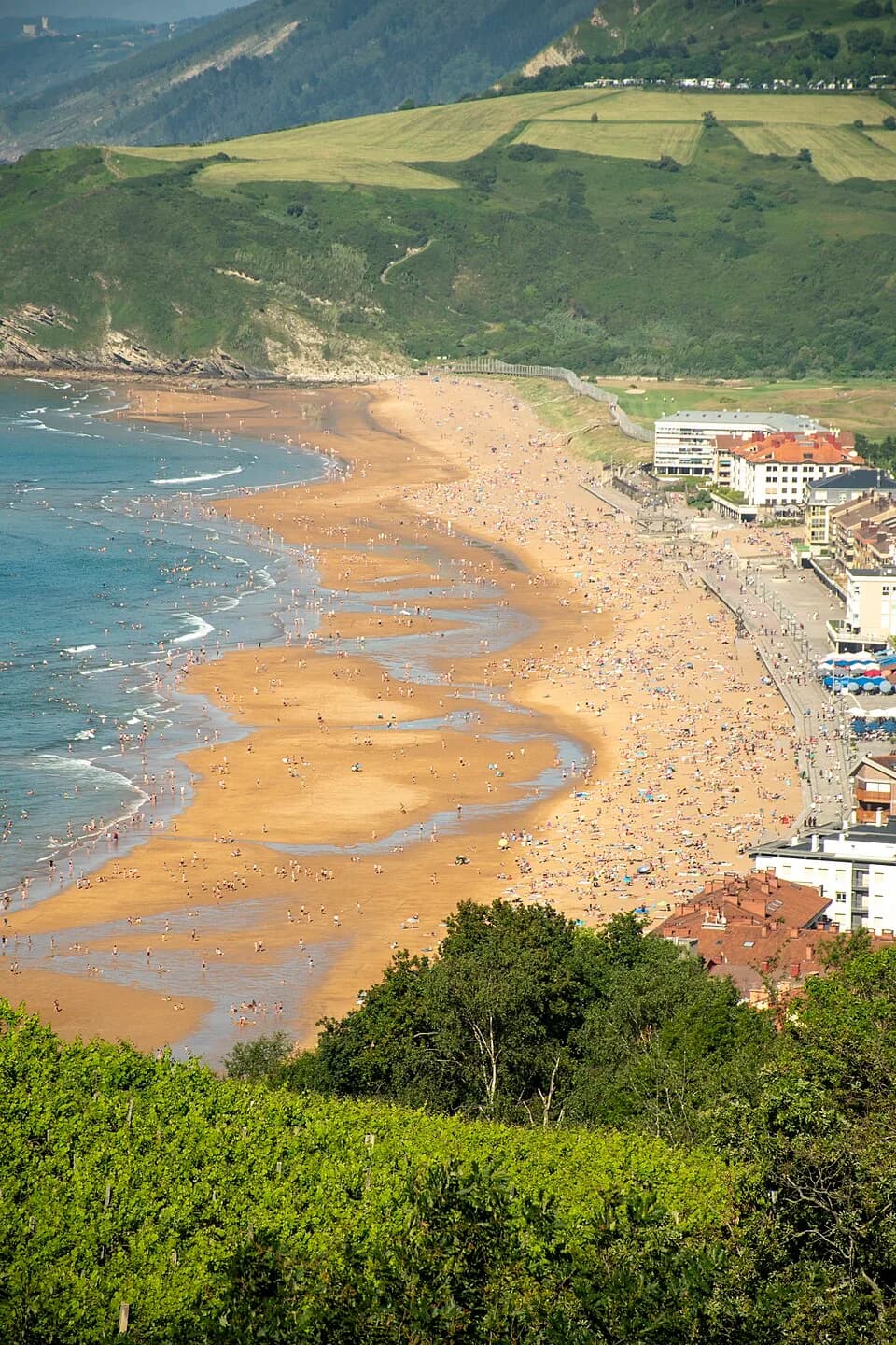 #3 Zarautz — Top 10 Surf Spots in Spain