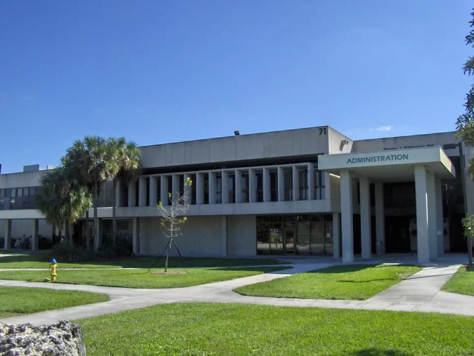 #8 Broward College (Florida) — Top 10 Best Community Colleges in America (2026 Rankings): Transfer, Cost & Career Outcomes