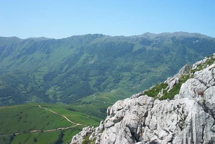 #4 Alto de l'Angliru — Top 10 Cycling Routes in Spain
