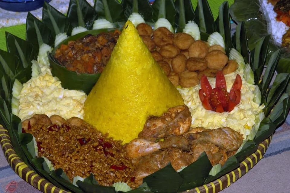 #4 Nasi Tumpeng — Top 10 Indonesian Rice Dishes in 2026