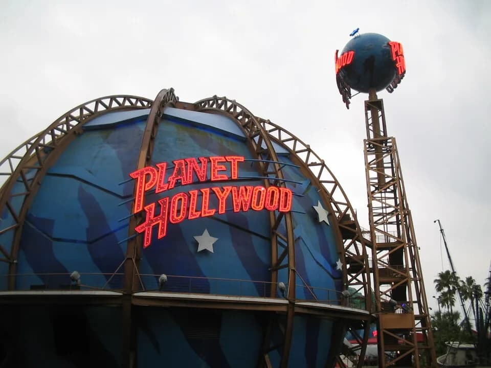 Planet Hollywood (Stallone, Schwarzenegger, Willis)