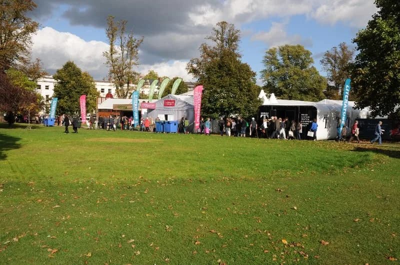 Cheltenham Literature Festival (England)