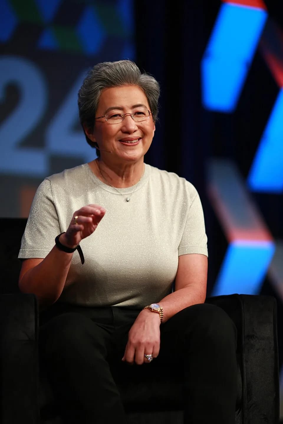 #9 Lisa Su — The Quiet Genius Who Saved AMD — Top 10 Tech CEOs Who Became More Famous Than Their Companies