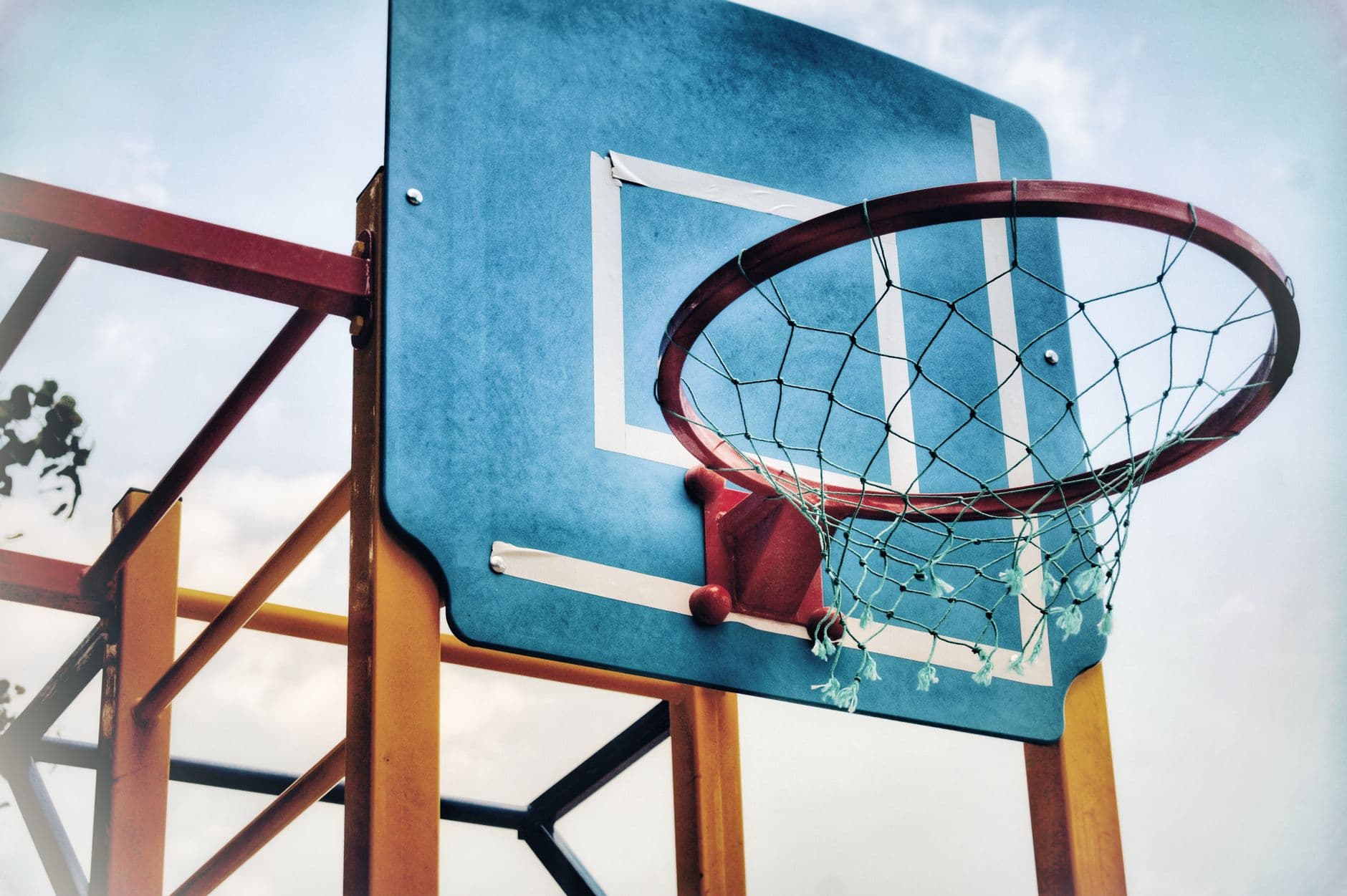 Top 10 Best Basketball Dunkers of All Time