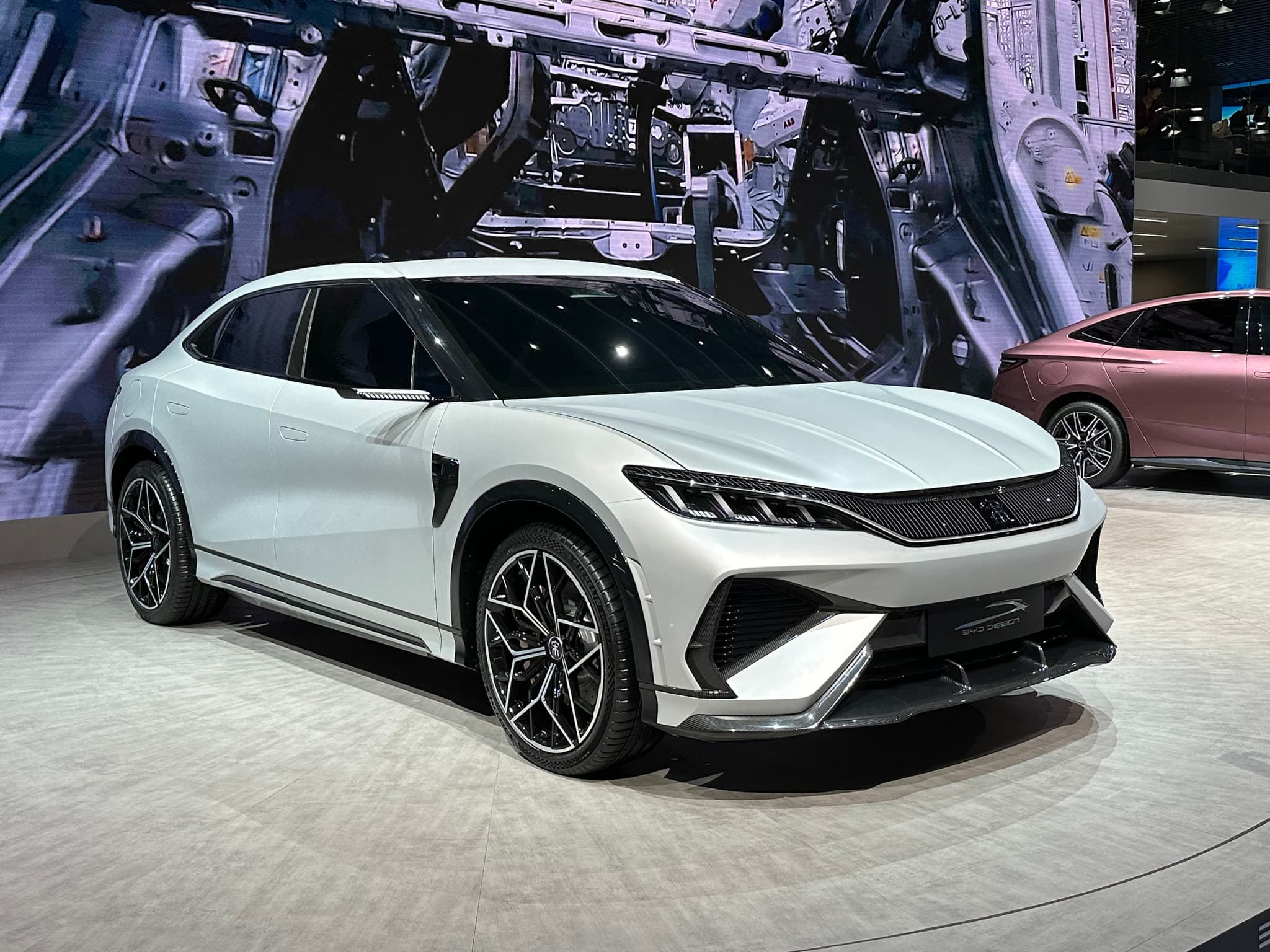 Top 10 Chinese Electric Vehicle Brands 2026