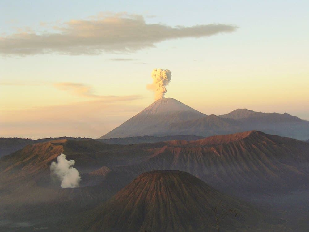 Top 10 Indonesian Volcanoes in 2026