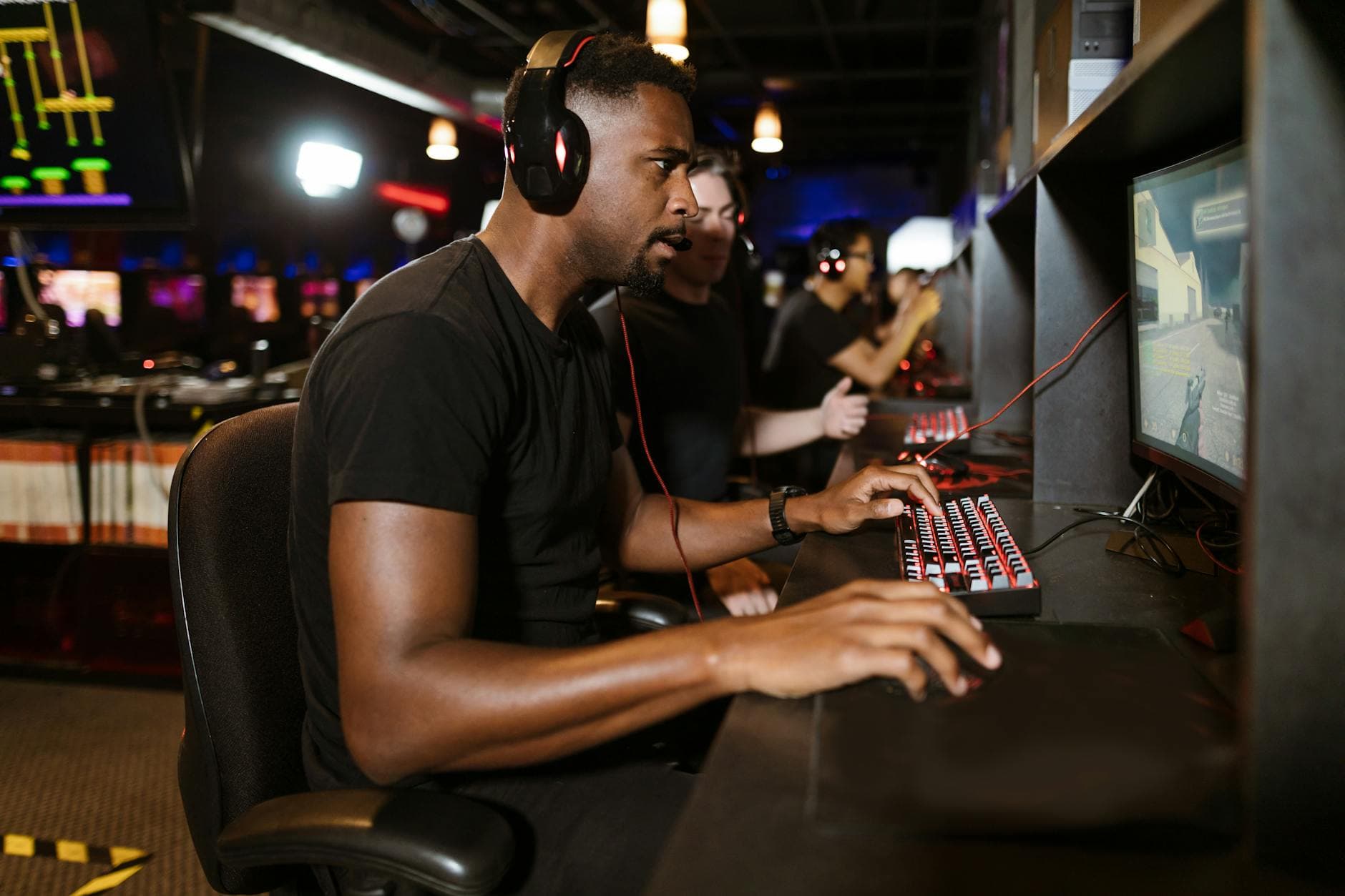 Top 10 Best PC Games of 2025 — Gaming Top 10 List