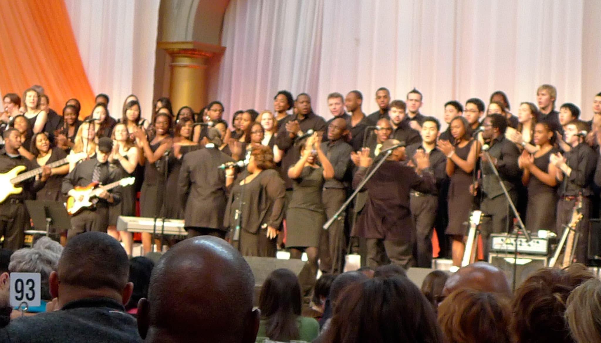 Top 10 Christian Worship Artists Shaping Music Today