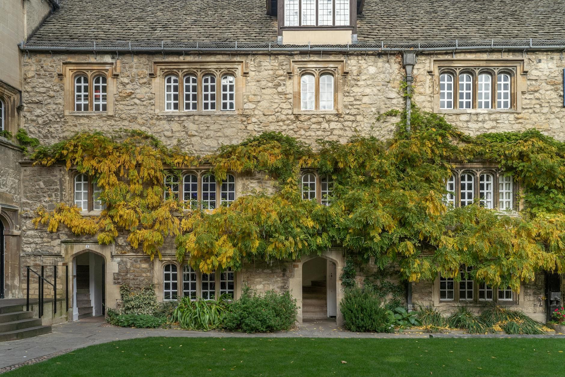 Top 10 Christian Colleges and Universities Worldwide — Education Top 10 List