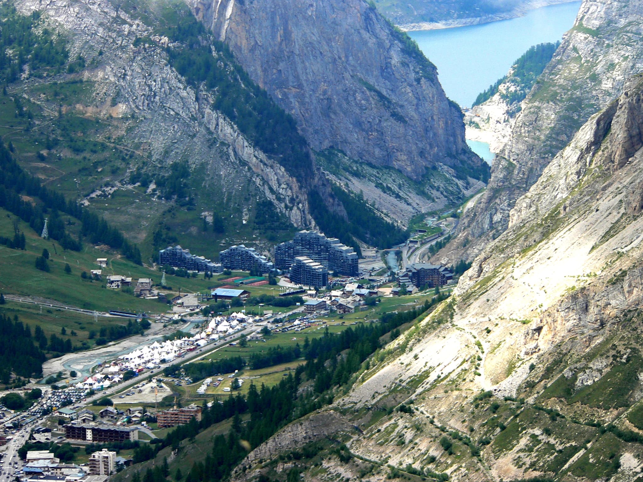 #7 Val d'Isère, France — Top 10 Best Ski Resorts Worldwide