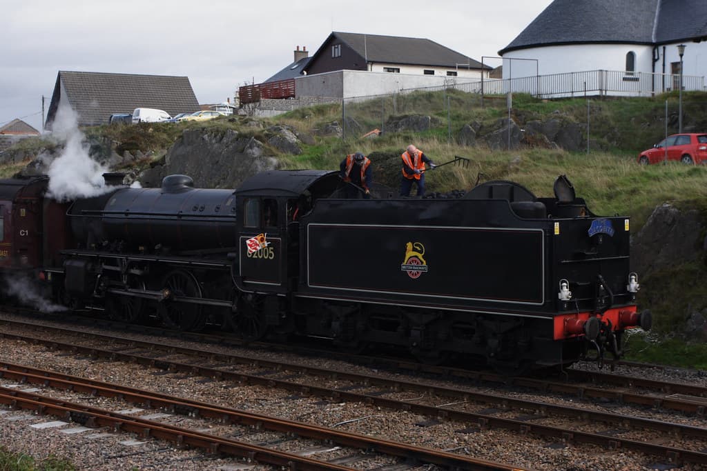 #6 Jacobite Steam Train, Scotland — Top 10 Most Beautiful Train Journeys