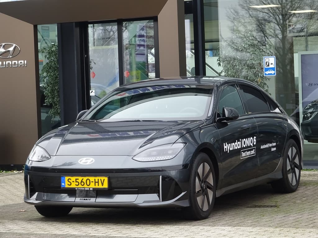 #4 Hyundai IONIQ 6 — Top 10 Best Electric Vehicles of 2025
