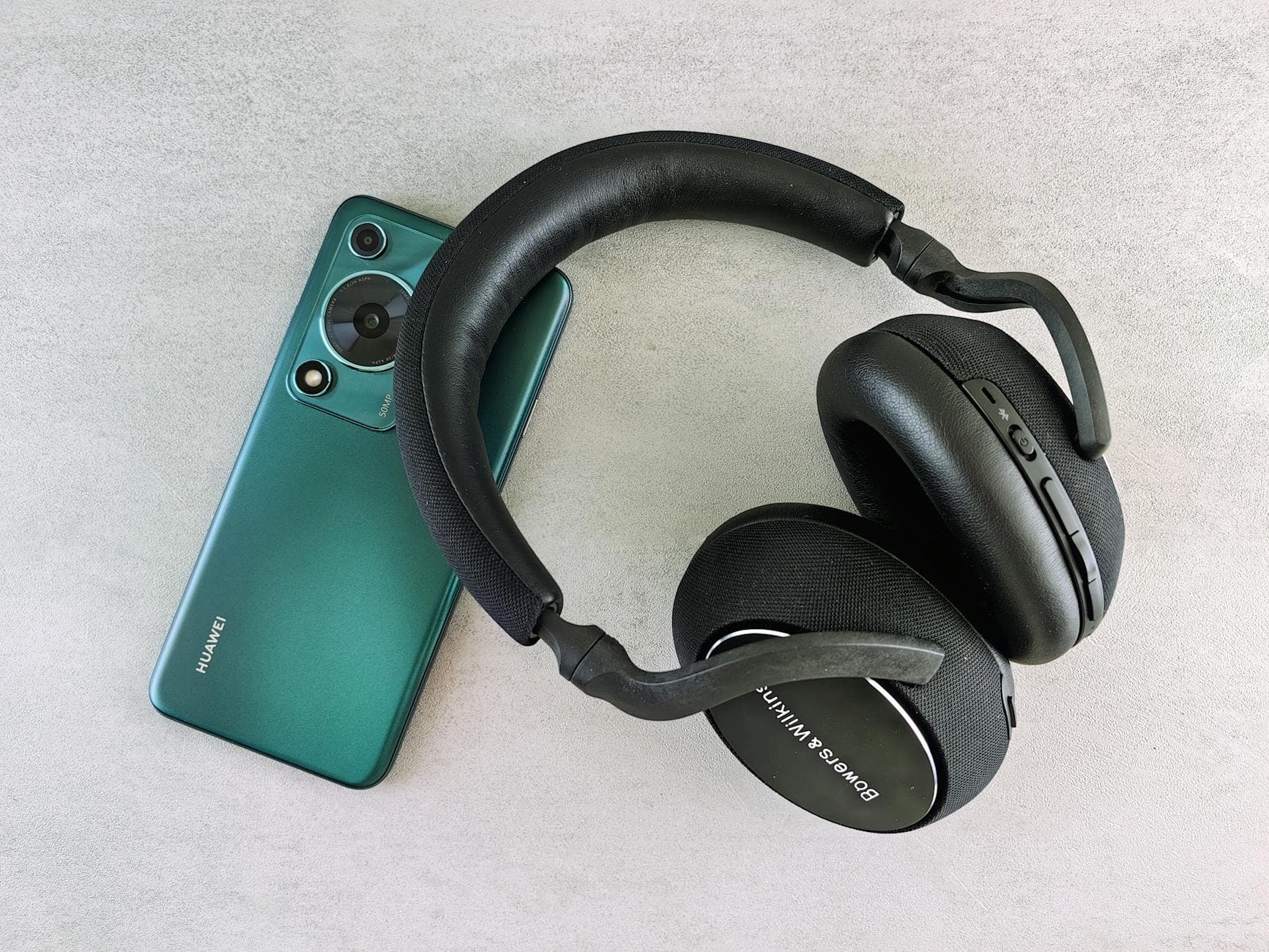 #3 Bose QuietComfort Ultra Headphones — Top 10 Best Noise Cancelling Headphones 2026